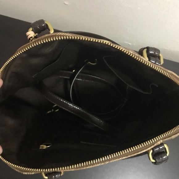 ❌SOLD❌Coach Signature Satchel Handbag - Picture 5 of 5